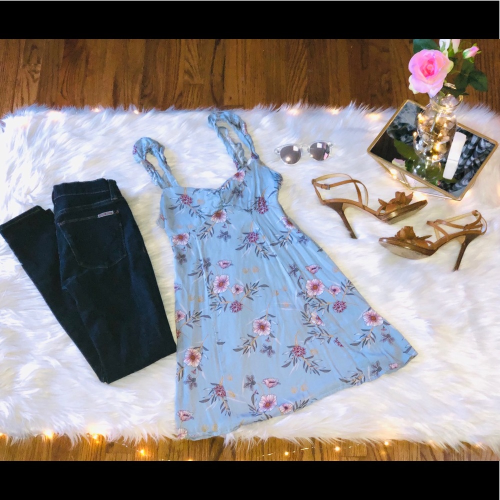 Sky and Sparrow Tunic